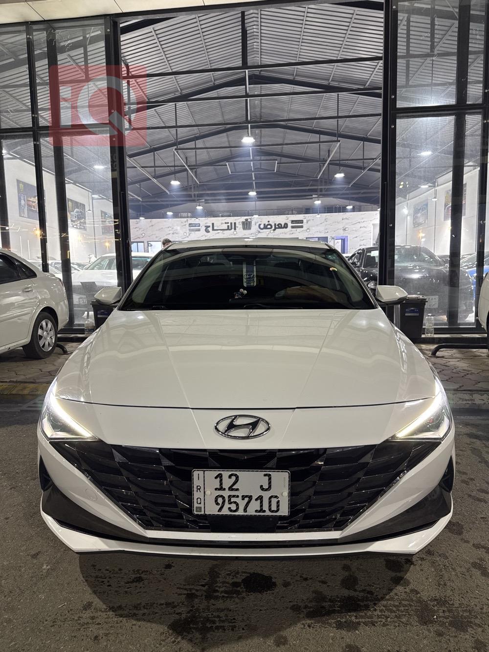 هیۆندای ئەلەنترا